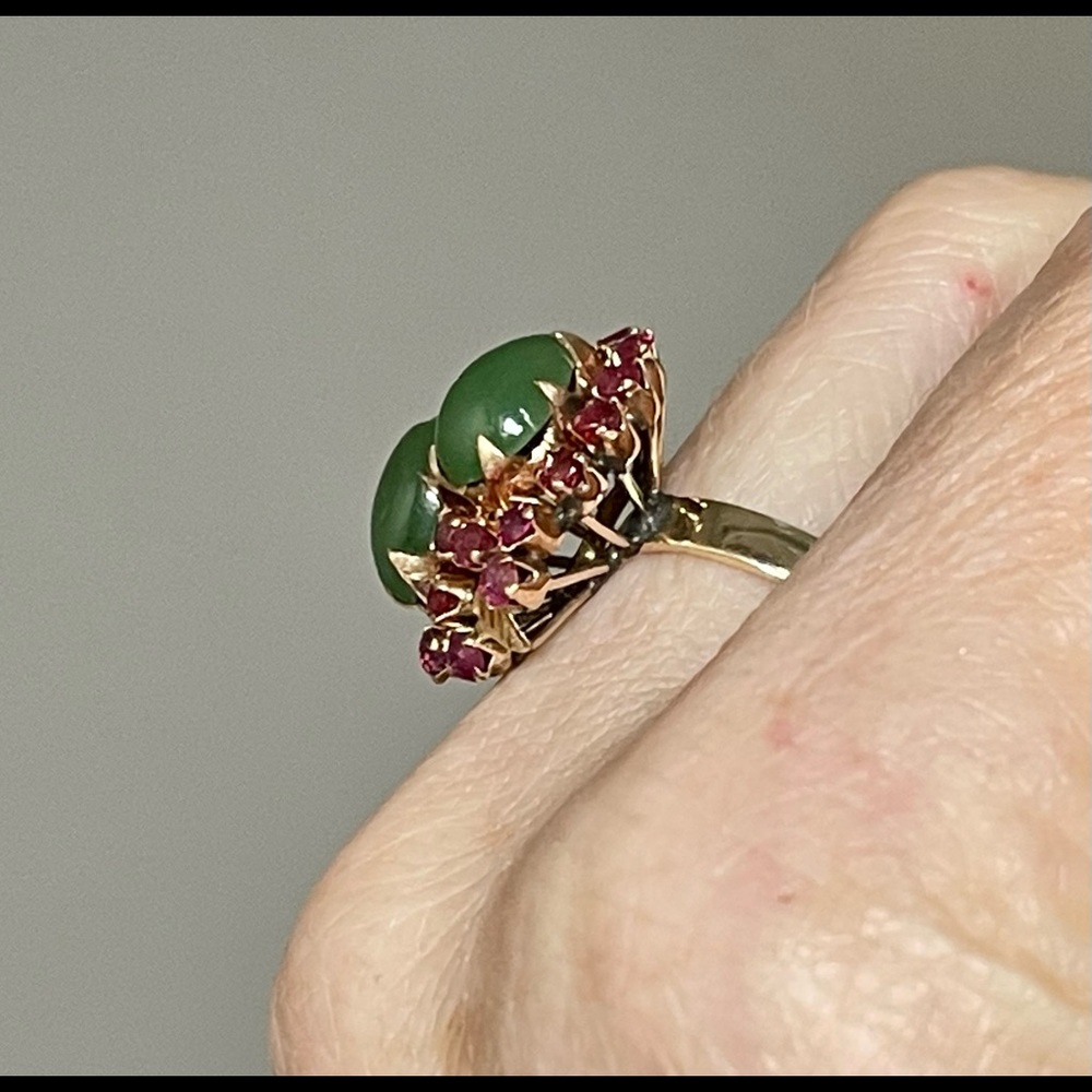 10k Vintage rose Gold ruby and Jade Moi et Toi ring - Picture 7 of 8